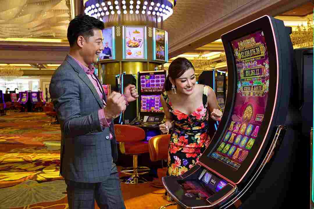 Nhân viên tại Poipet Resort Casino làm việc chuyên nghiệp