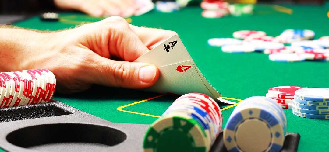 Chơi Poker là lựa chọn sáng suốt cho thành công 