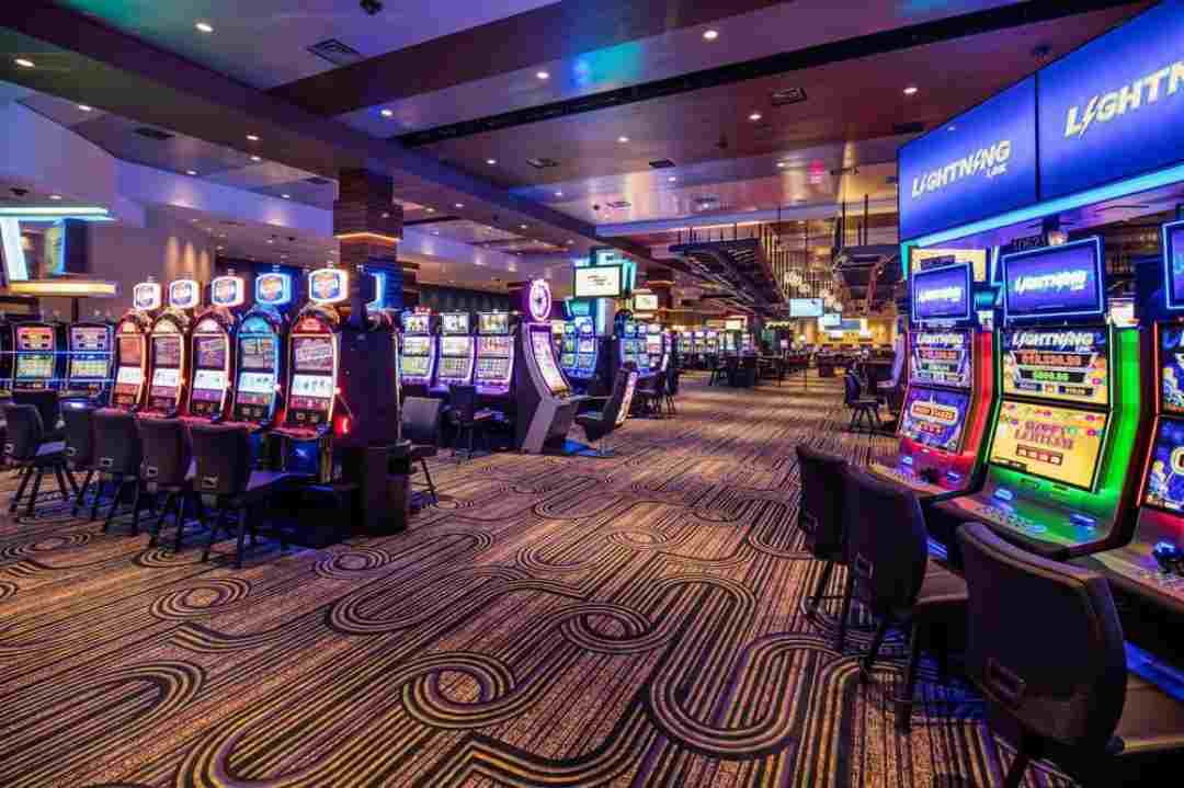 máy đánh bạc slot machine rực rỡ tại golden castle casino & hotel
